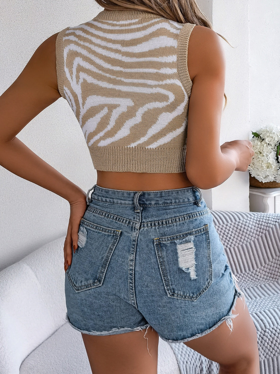 Zephariel Cutout Animal Print Round Neck Tank