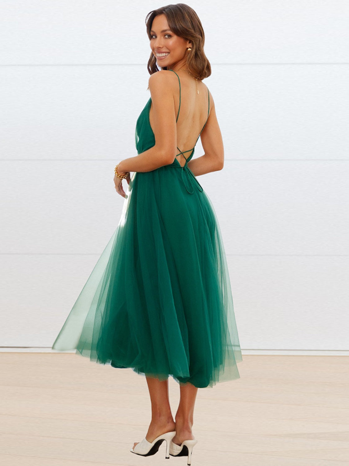 Zephariel Backless Crisscross Sleeveless Midi Dress