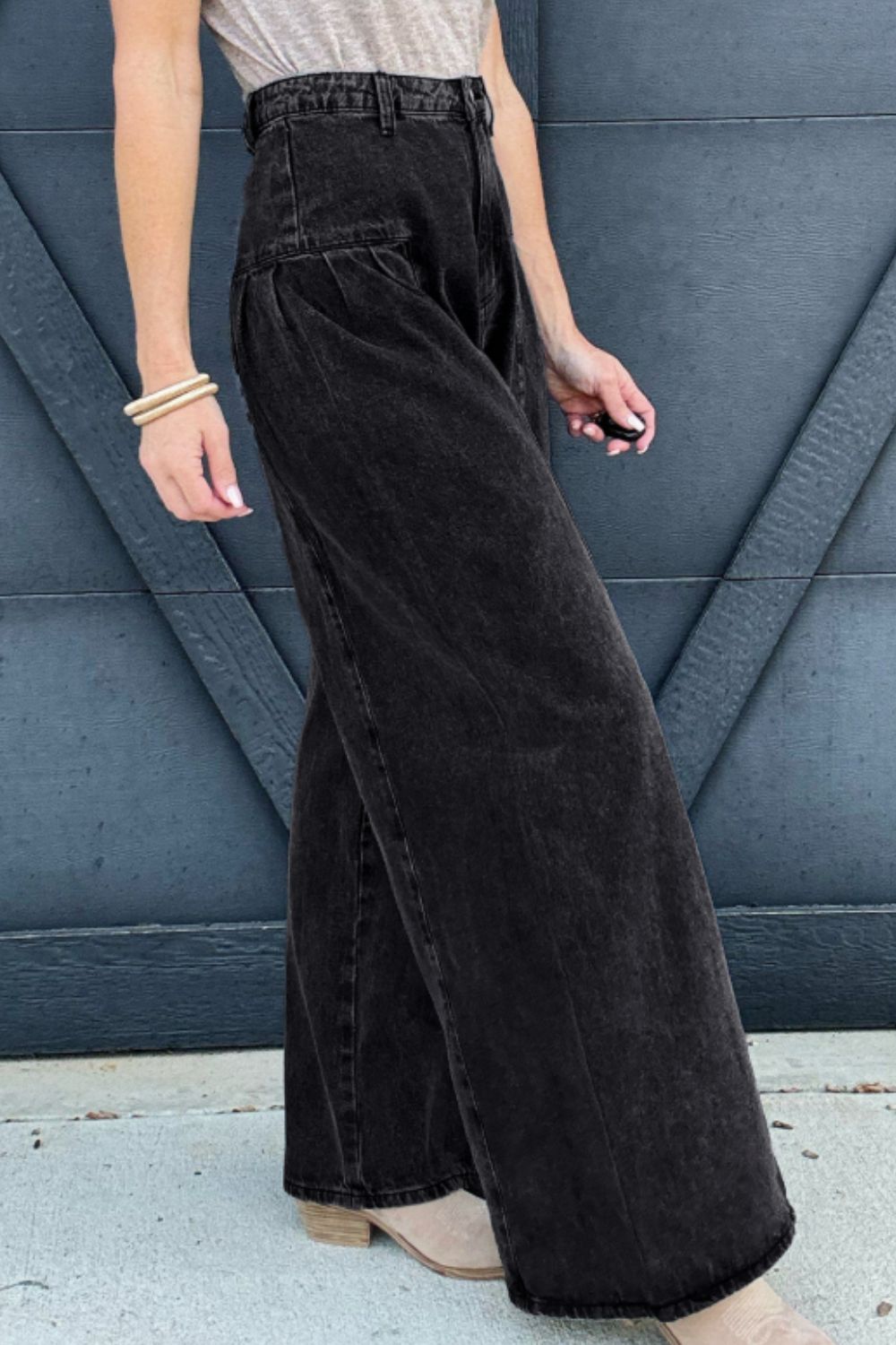 Zephariel High Rise Wide Leg Jeans with Pockets