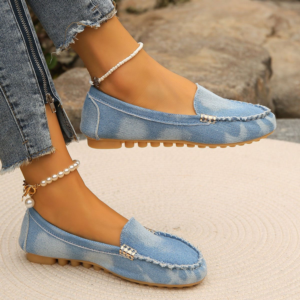 Zephariel Round Toe Flat Loafers