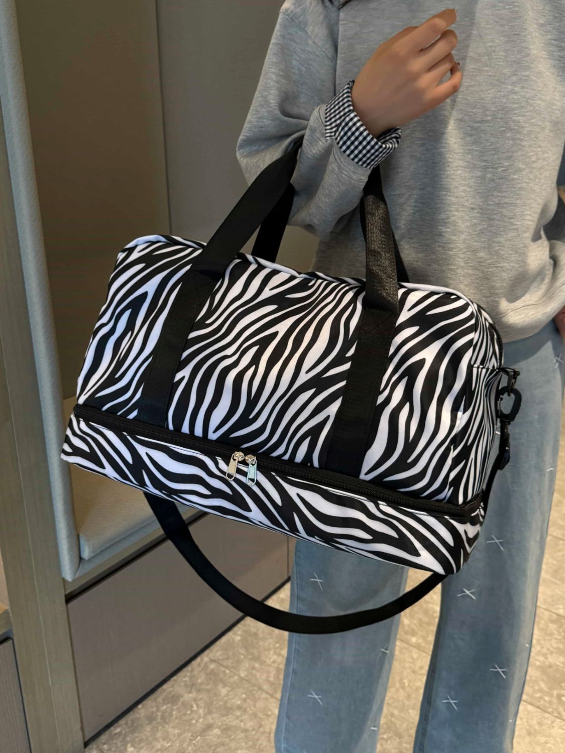 Zephariel Cloth Leopard Travel Bag