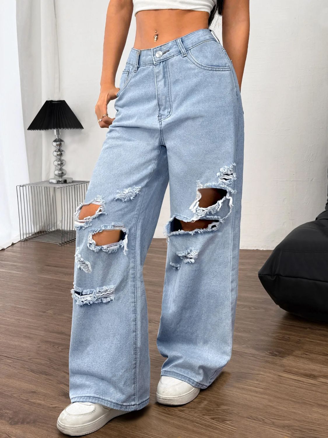 Zephariel Distressed Wide Leg Jeans with Pockets