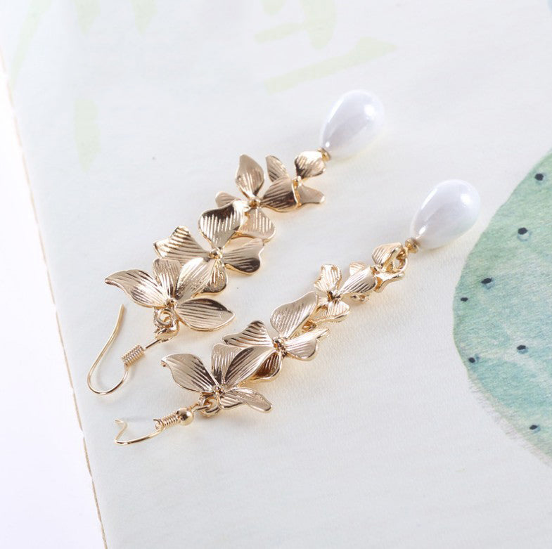 Zephariel Alloy Flower Synthetic Pearl Earrings