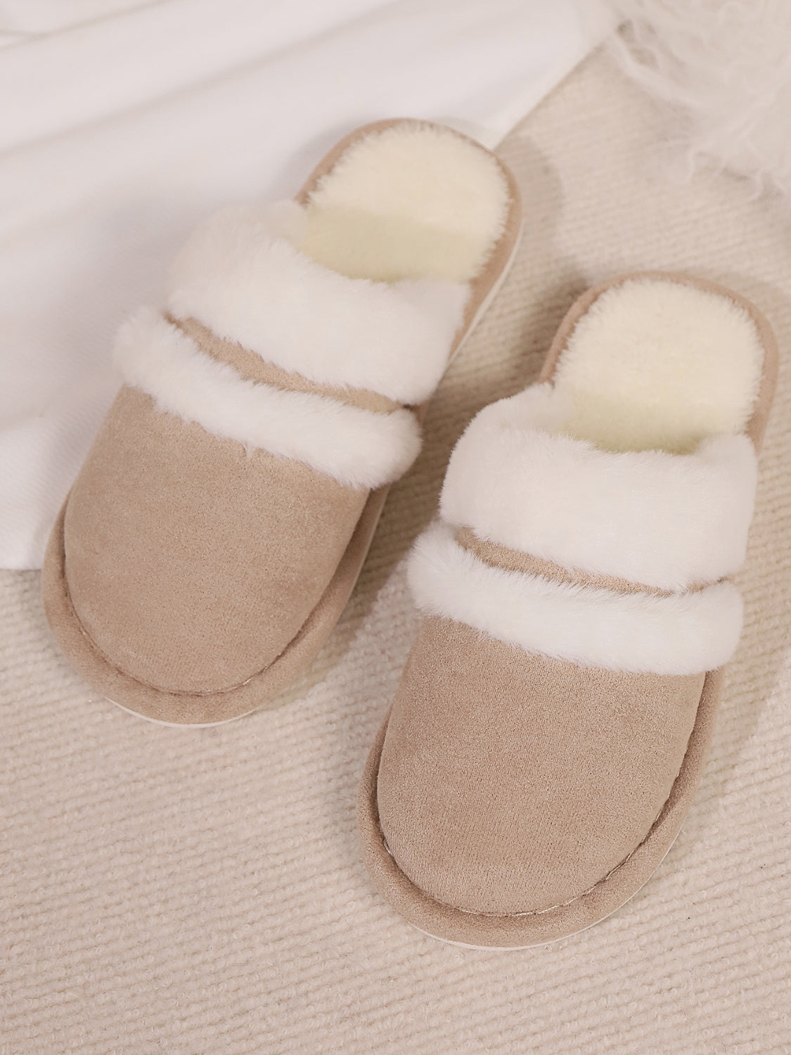 Zephariel Contrast Faux Fur Round Toe Slippers