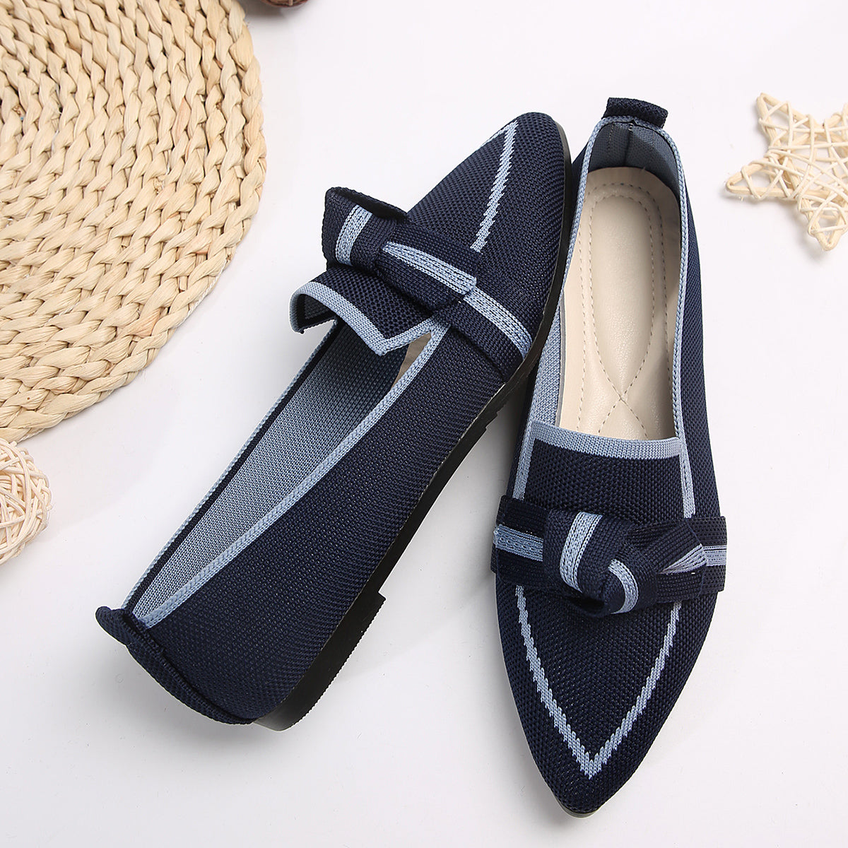 Zephariel Bow Contrast Trim Point Toe Loafers