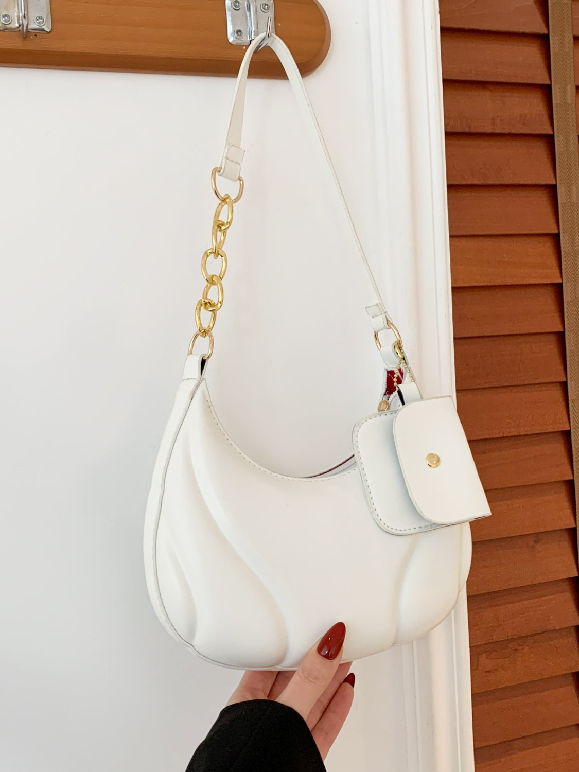 Zephariel PU Leather Shoulder Bag with EarPods Bag