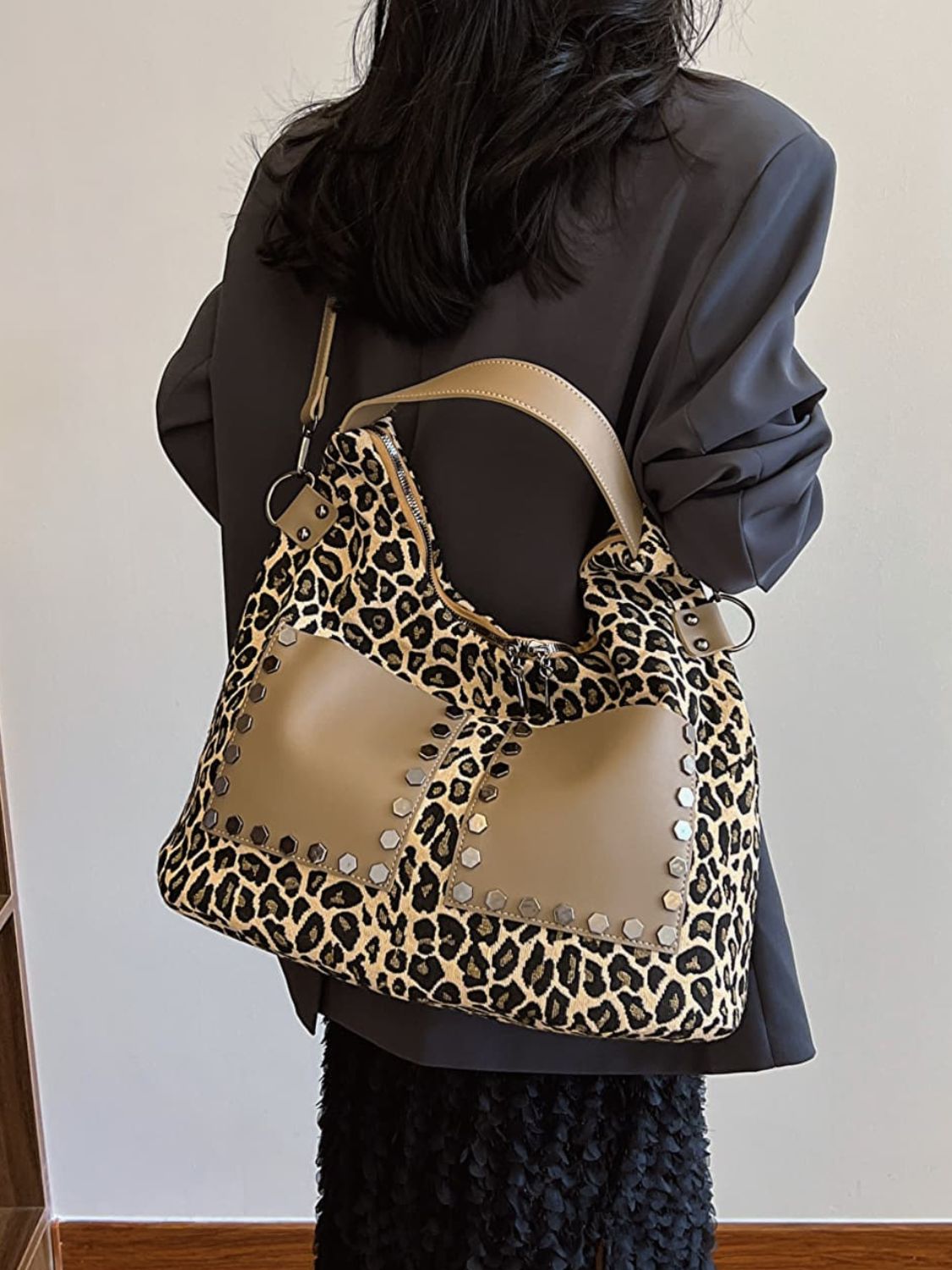 Zephariel Leopard Polyester Shoulder Bag with Zippers