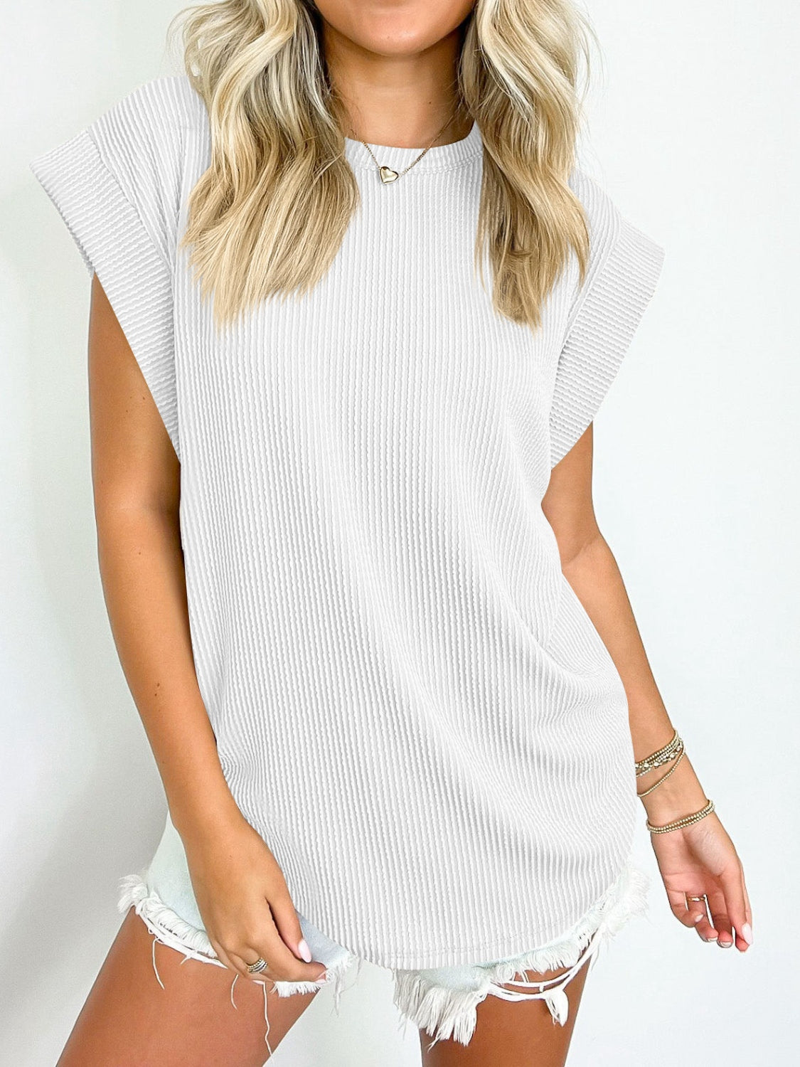 Zephariel Textured Round Neck Cap Sleeve Blouse