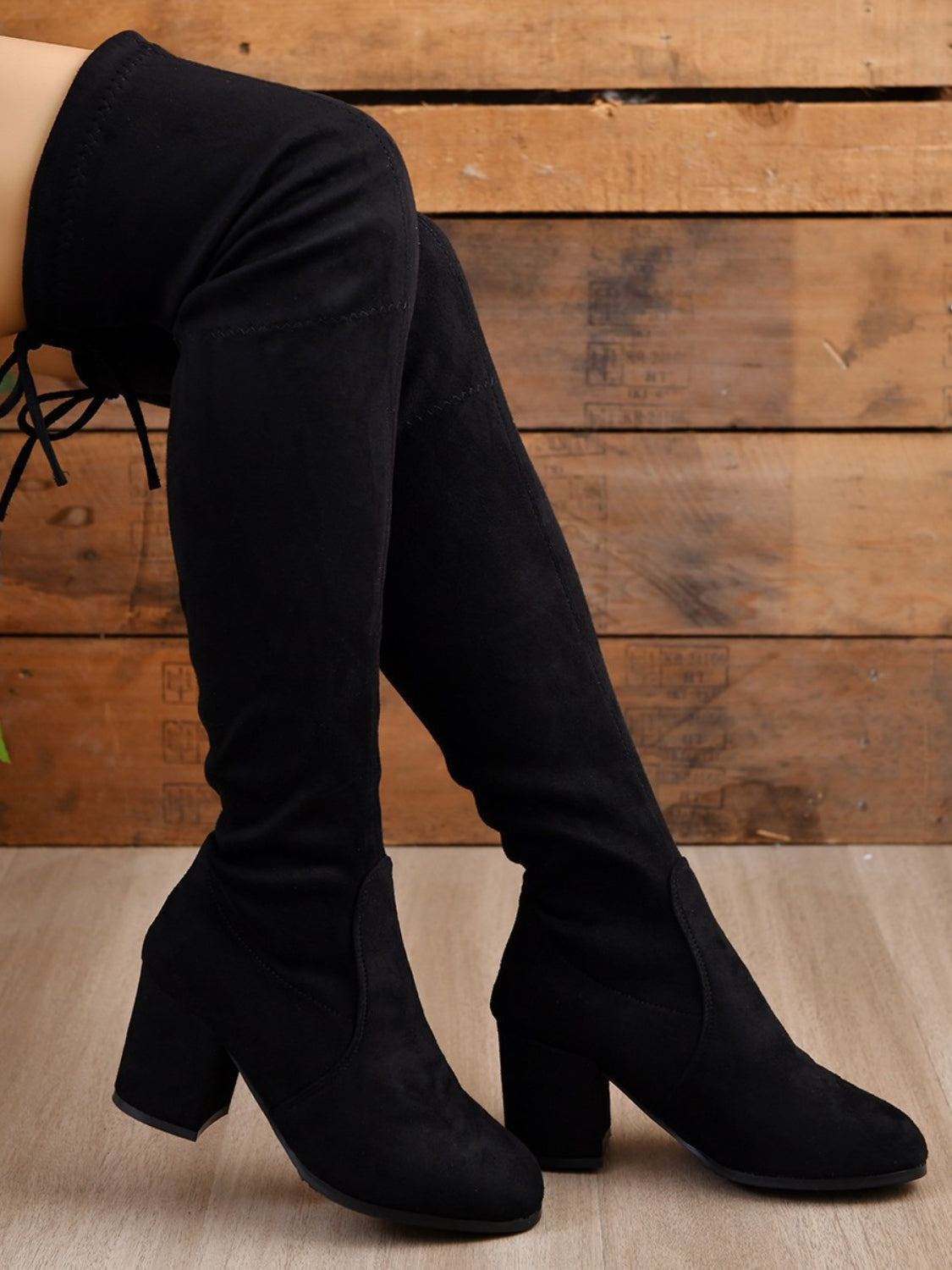 Zephariel Round Toe Block Heel Boots