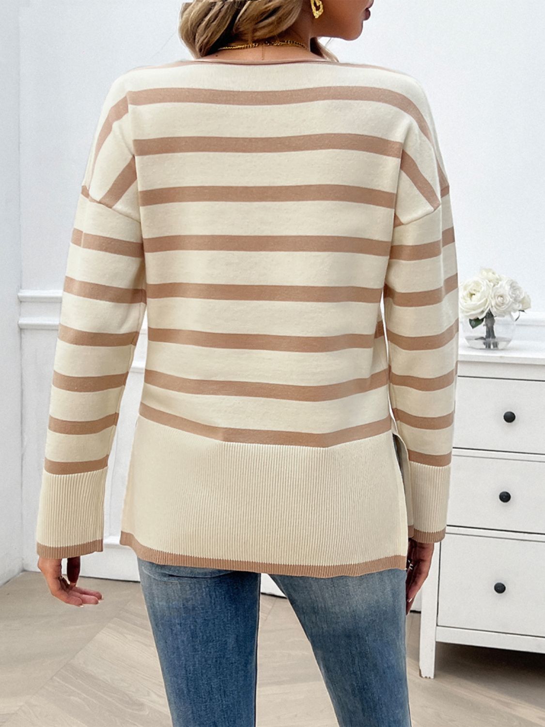 Zephariel Striped V-Neck Long Sleeve Knit Top