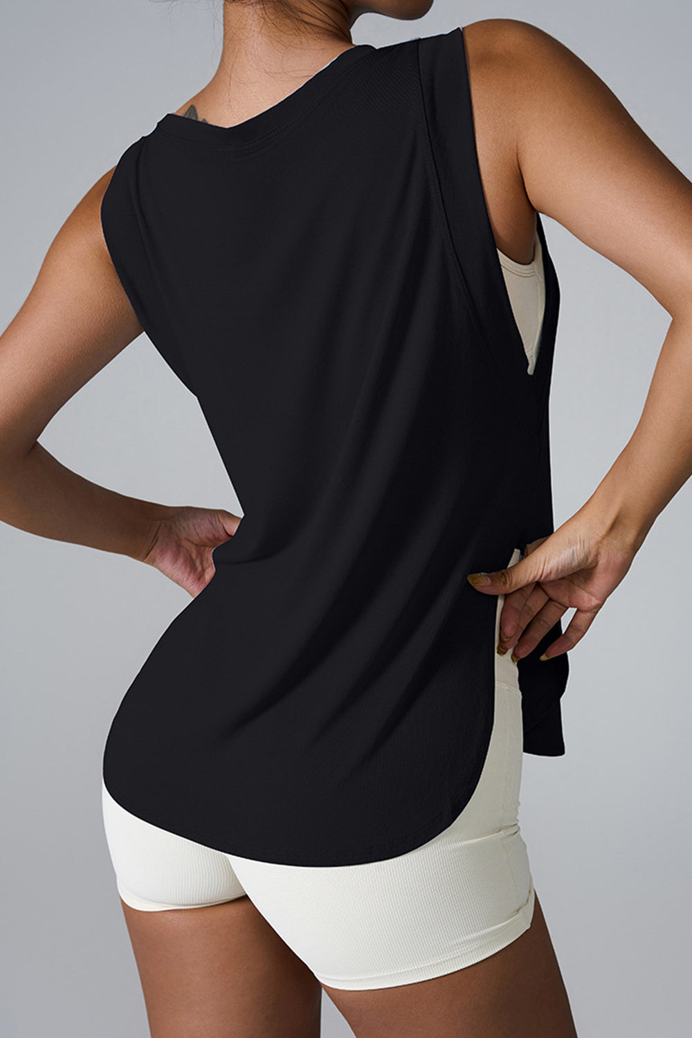 Zephariel Slit Round Neck Active Tank