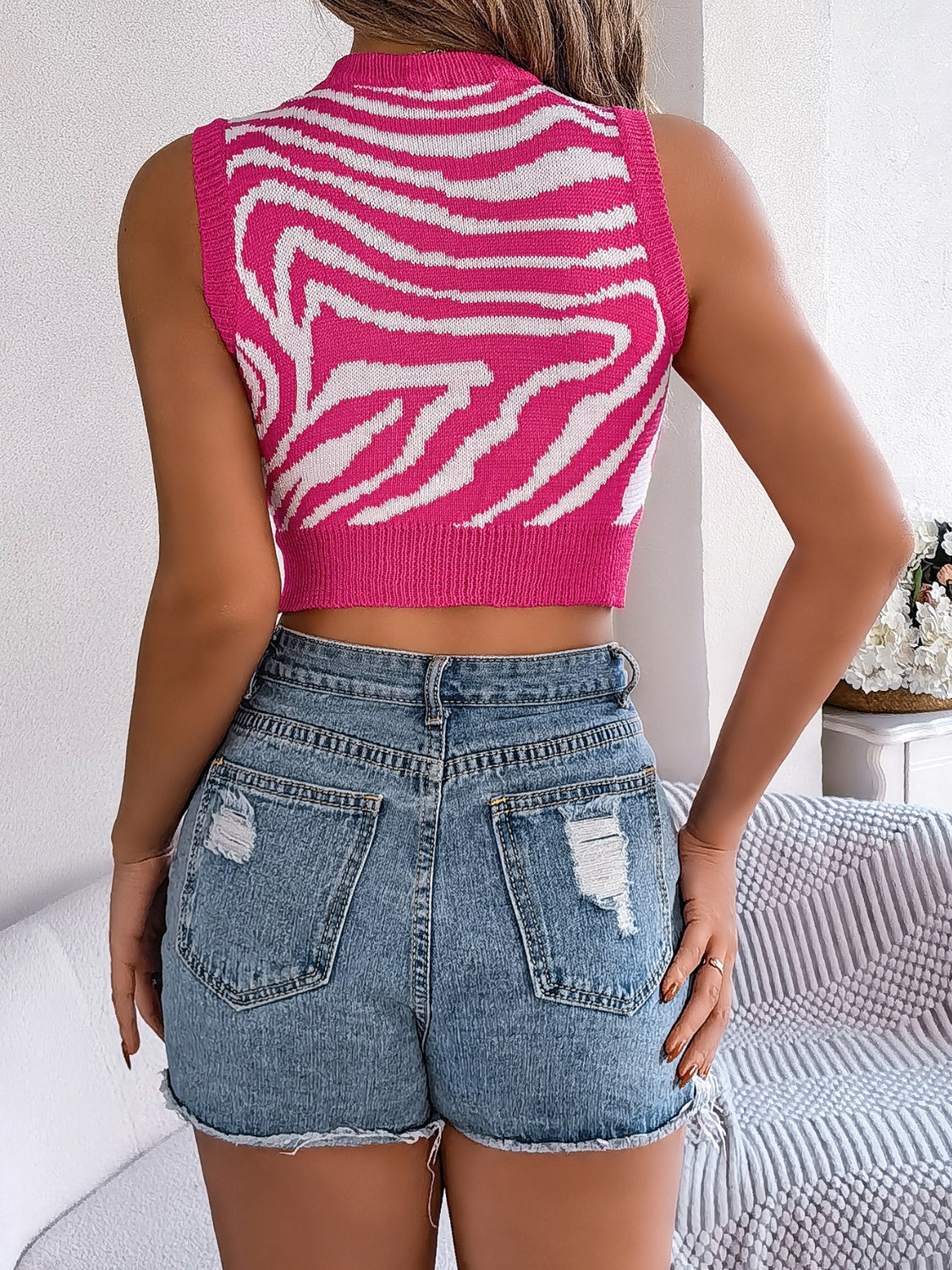 Zephariel Cutout Animal Print Round Neck Tank