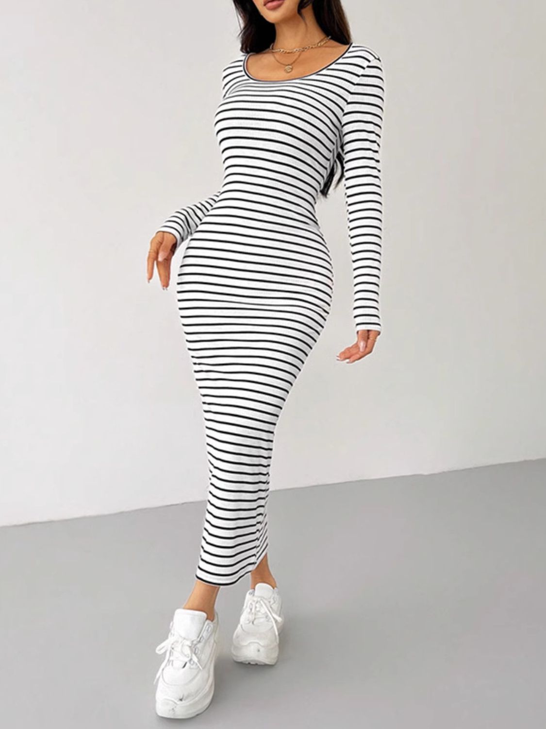 Zephariel Striped Scoop Neck Long Sleeve Midi Tee Dress