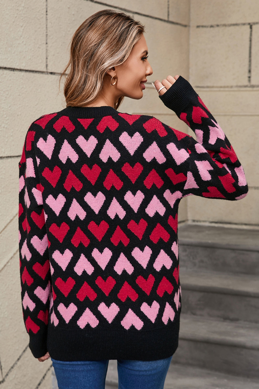 Zephariel Contrast Heart Round Neck Sweater