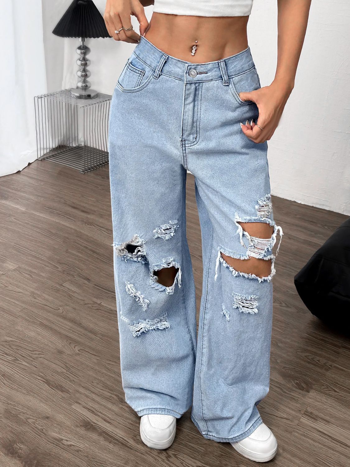 Zephariel Distressed Wide Leg Jeans with Pockets